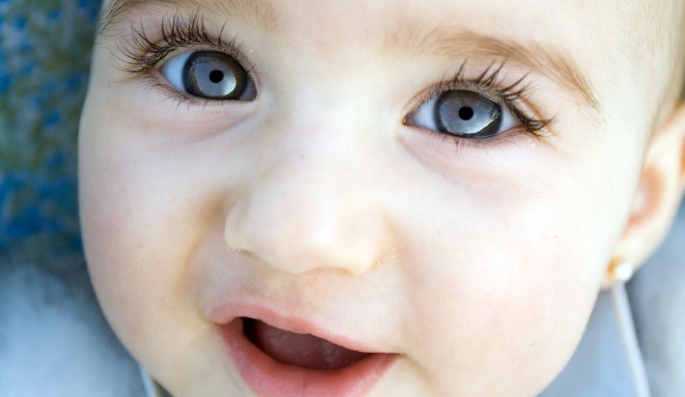 ropiejące oczy u dziecka